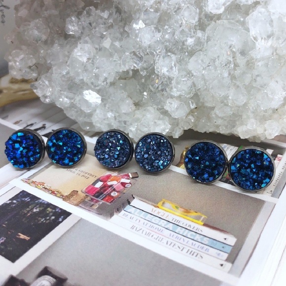 Baby Blue Druzy Earrings - Picture 2 of 3